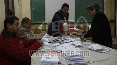 أفراح وزغاريد بالمنيا لنتيجة الاستفتاء