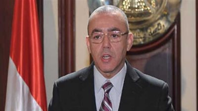 وزير الطيران يحيل ملف «مبني الركاب 2» للرقابة الإدارية.. «كمال»: الشركة المكلفة بتنفيذ المشروع تأخرت عن الموعد المحدد.. و«مصدر»: التجهيزات الترفيهية والأسواق الحرة سبب ال