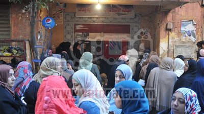 حاتم عزام يهنئ المصريين على اكتمال تجربتهم الديمقراطية بانتهاء الاستفتاء