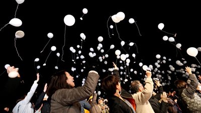 معابد اليابان تقرع 108 نقرات إعلانا بدخول 2018 (صور)