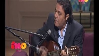 بالفيديو.. حسين الإمام يغني مع إسعاد يونس قبل رحيله بأيام