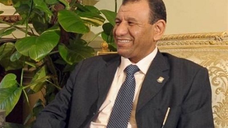 الدكتور إبراهيم غنيم