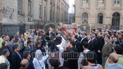 محاميو الإخوان يُفشلون مظاهرات القضاة