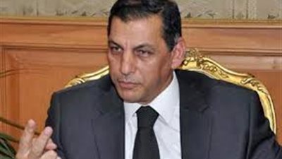 وزير الداخلية السابق يلتقي النائب العام في دار القضاء العالى