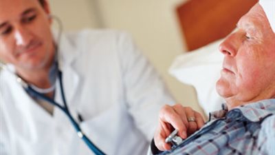 عقار «كارفيلزوميب» يرفع مخاطر فشل عضلة القلب بين مرضى السرطان