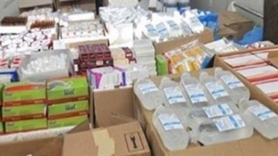 ضبط 3395 قطعة مستلزمات طبية مجهولة المصدر في شبرا الخيمة