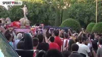 بالفيديو.. جمهور أتليتكو يحتفل بالليجا في شوارع مدريد