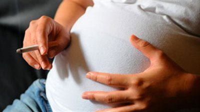 تدخين السجائر أثناء الحمل يؤدي لإصابة الطفل باضطراب سلوكي