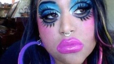 أخطاء «رسم الحواجب» (صور)