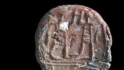 الاحتلال يزعم العثور على آثار بساحة البراق تعود لـ«الهيكل الأول» (صور)