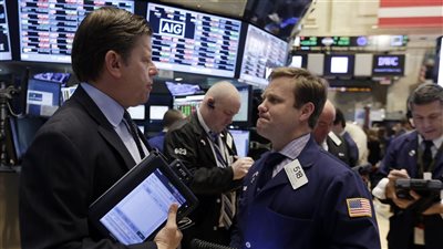 الأسهم الأمريكية تفتح منخفضة مع تراجع أسعار النفط