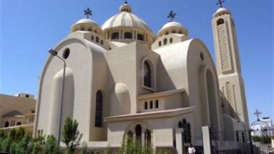 الكنائس تبدأ استعدادات 