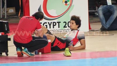إصابة علي زين لاعب منتخب «اليد» بالتواء في الكاحل