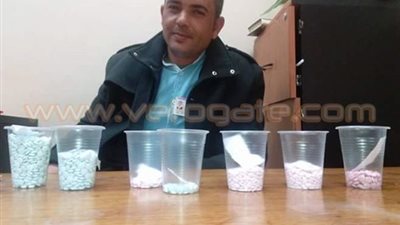 بالصور.. إحباط تهريب ١٦٥٠ قرصا مخدرا بمطار شرم الشيخ