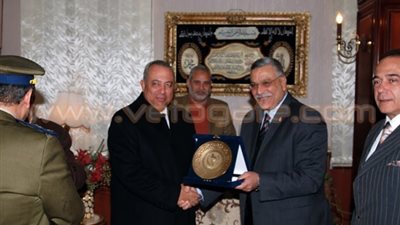 بالصور.. محافظ الشرقية يهنئ مدير الأمن بعيد الشرطة