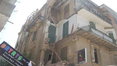 إخلاء عقار آيل للسقوط خوفًا على حياة السكان بالخصوص