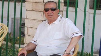 محمود أبورجيلة في زيارة لأسرة لاعب الزمالك الراحل بدكرنس