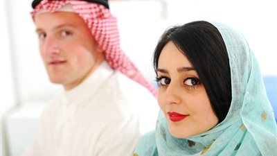 دراسة: تأخر سن زواج السعوديات