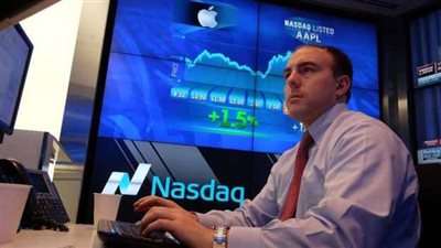 2016.. العام الأصعب على شركة آبل