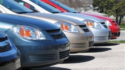 ارتفاع أسعار إيجار السيارات بالسوق المحلية