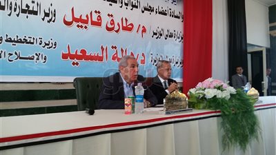 قابيل: منح تراخيص الأراضي الجديدة للمستثمرين بقنا (فيديو وصور)