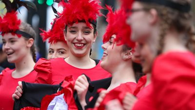 بريطانيا تحتضن أكبر عرض راقص في العالم لاستقبال 2018 (فيديو وصور)