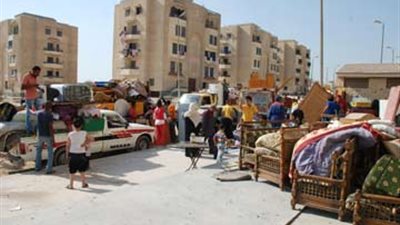 للمرة الثانية.. أهالى «الهناجر» يهددون باقتحام شقق «التجمع»