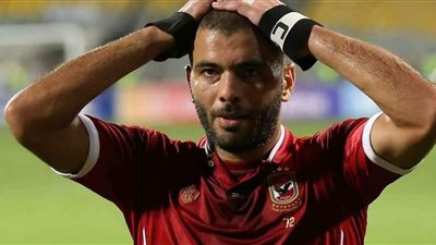 الأهلي يؤكد انتقال عماد متعب للتعاون السعودي