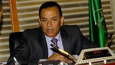 رئيس جامعة المنوفية يتفقد امتحانات الهندسة الإلكترونية