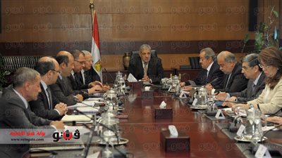 بالصور.. بدء اجتماع 