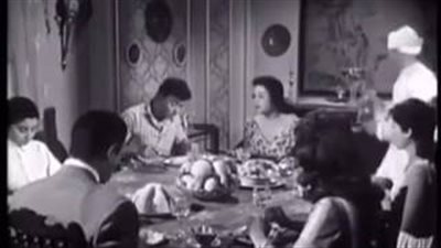 مقطع فيديو من فيلم قديم يثبت ملكية أحمد رمزي لفكرة مشروع «أوبر»