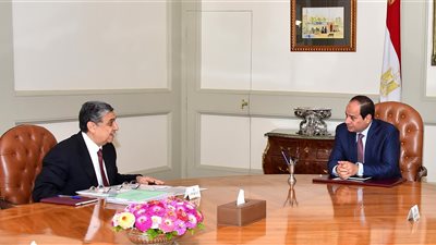 «شاكر» يعرض على السيسي خطة الكهرباء العاجلة استعدادًا للصيف