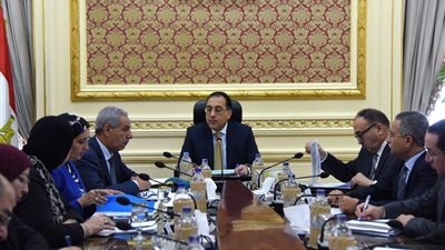 الحكومة توافق على تضمين قانون حماية المستهلك عقوبات سالبة للحريات