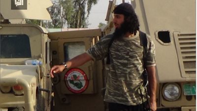 «داعش» ينشر صورا جديدة للجهادي جون
