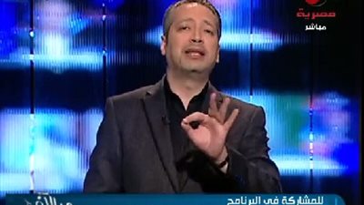 بالفيديو.. تامر أمين يرقص على أنغام 