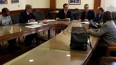 تفاصيل اجتماع وكيل القوى العاملة برئيس جامعة الإسكندرية (صور )