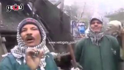 بالفيديو.. عامل نظافة: «لو قعدنا في البيت في البرد دا هنشحت»