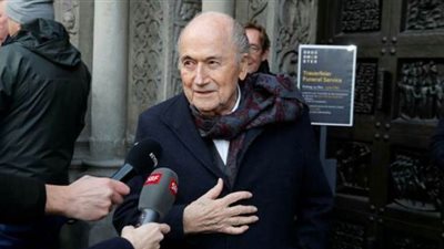 بلاتر: مونديال 2022 سيقام في قطر