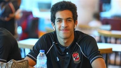 شوبير يوضح حقيقة تعديل عقد نجله بالأهلي ليصبح بالفئة الأولى | فيديو