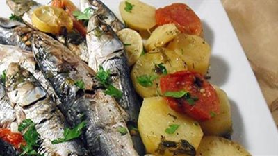 طريقة عمل السردين بالبطاطس مع الشيف المغازي |فيديو