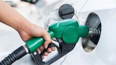 وكيل خطة البرلمان يكشف موعد تطبيق الزيادات الجديدة في رسوم البنزين والسولار والمحمول