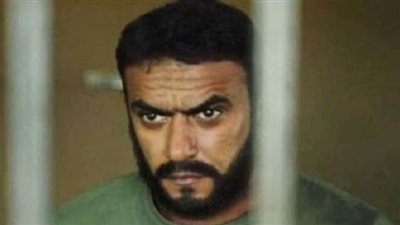 وفاء عامر تشيد بأداء أحمد العوضي في 