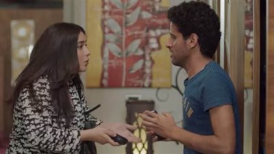 اتنين في الصندوق الحلقة 14.. حمدي الميرغني يفاجئ ناهد أثناء شراء أثاث منزلها مع خطيبها | فيديو