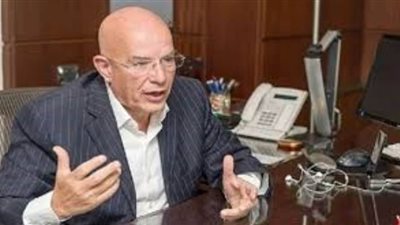 غرفة الملابس الجاهزة: حجم الطلب منخفض لعدم وجود حركة