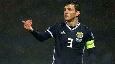 نجم ليفربول يتبرع للمنظومة الصحية في أسكتلندا لمكافحة كورونا