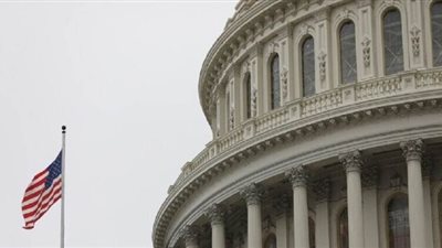 واشنطن توزع معونات 