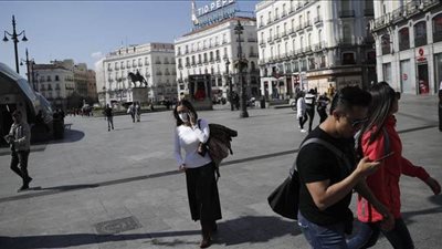 70 % من إصابات كورونا الجديدة في إسبانيا بين الطاقم الطبي