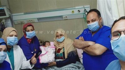 بينهم حالة ولادة قيصرية ورضيعتها.. خروج 10حالات من مستشفى العزل بإسنا | صور