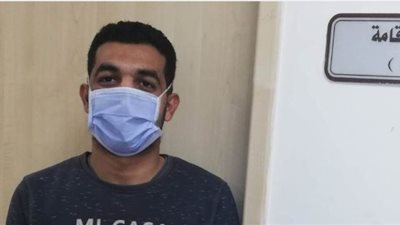 طبيب بمستشفى العزل ببلطيم: كنت سأستقيل من وزارة الصحة وتراجعت لأؤدي دوري تجاه بلدي