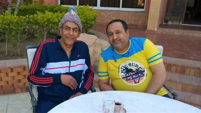 عادل الأعصر يجبر السيناريست فتحي الجندي على التمثيل لأول مرة في 